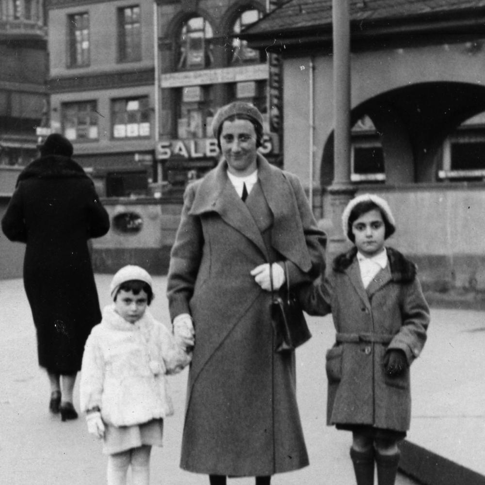anne-frank-in-family-photos-the-national-endowment-for-the-humanities
